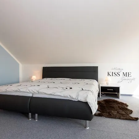 Trafalgar App 349 - A56727 Apartment